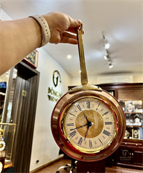Đồng hồ treo tường vintage hình chảo