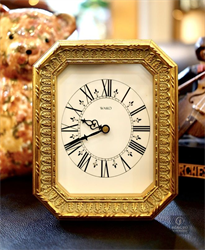 Đồng hồ treo tường Wako cổ điển 