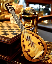 Hộp nhạc hình đàn mandolin Sankyo